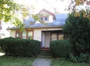 4000 Bluestone Rd, Cleveland Heights, OH 44121