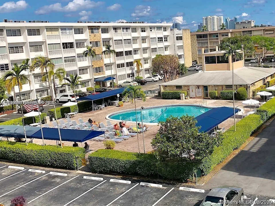 215 SE 3rd Ave #206A