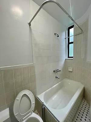 Rented by Building Equity Real Estate LLC | media 14