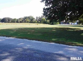 12077 Gregory Ct, Carlinville, IL 62626