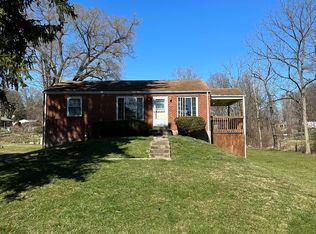 122 Parkwood Ln, Mcmurray, PA 15317