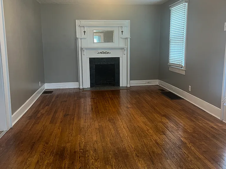 425 Sandy Springs Rd — Photo 12