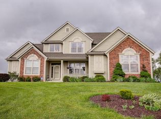 N73W23463 Coatney Ct, Sussex, WI 53089