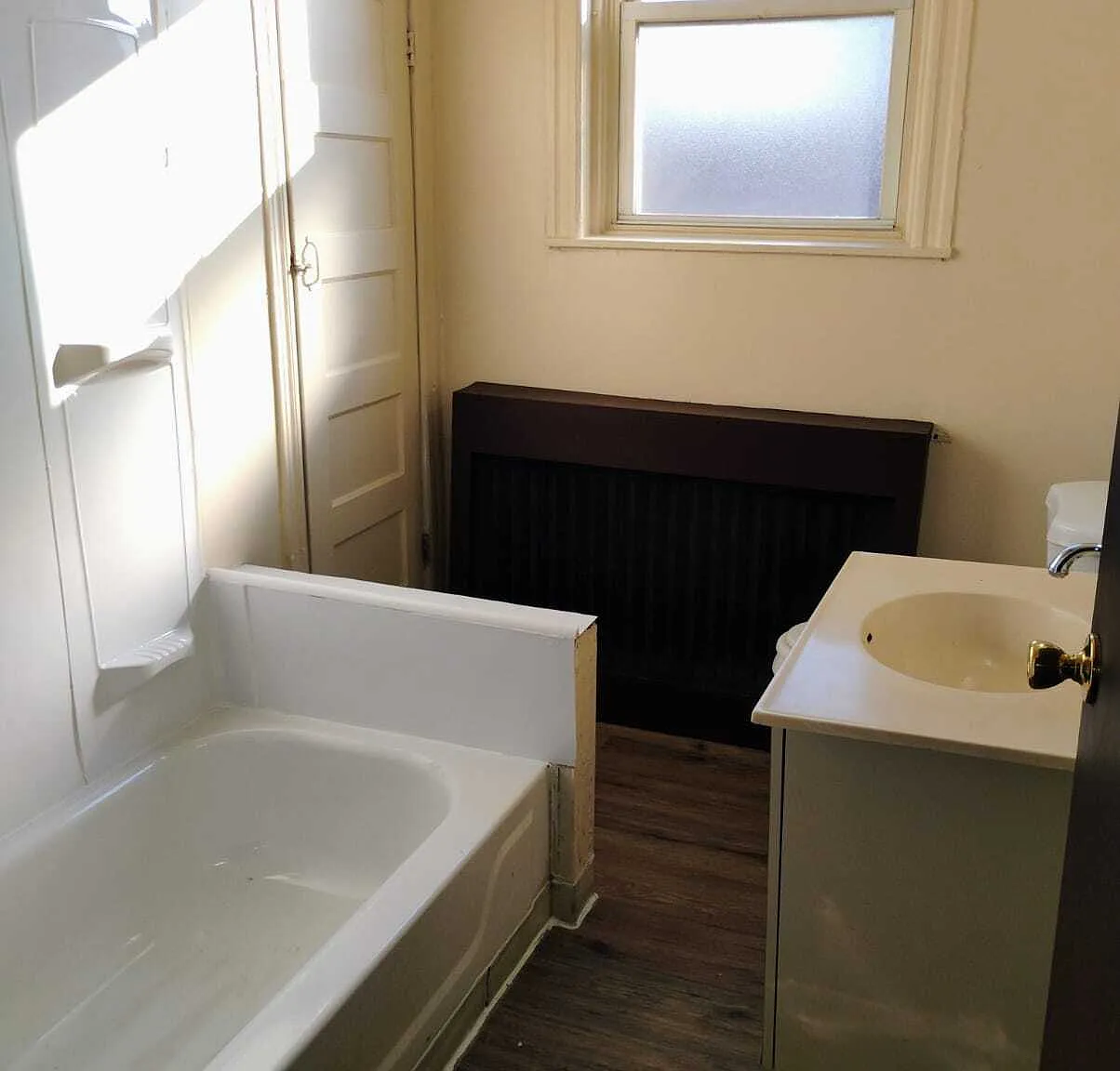 5202 Webster St. - B — Photo 3