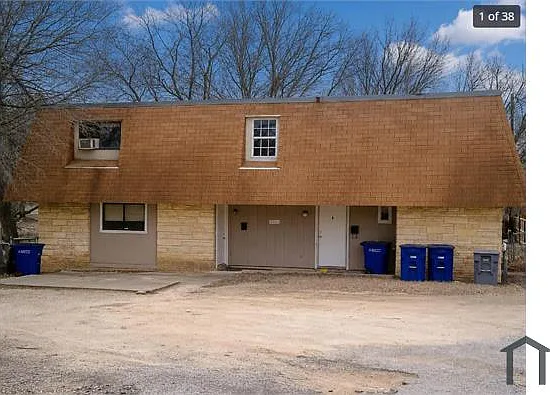 3 bed, 1150 sqft, $1,395 — Photo 2