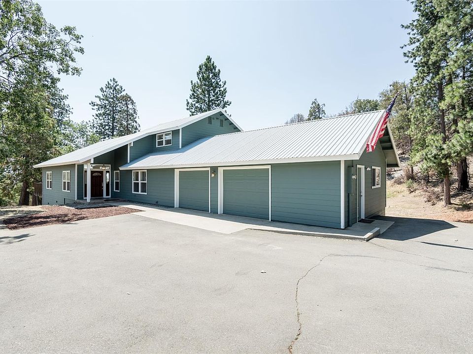 1st image of 43865 Vista Del Valle Ln
