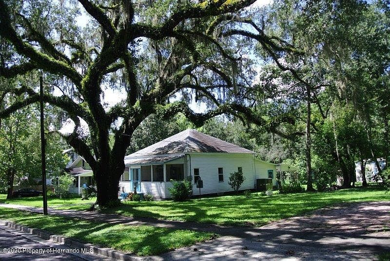 1st image of 510 S Brooksville Ave