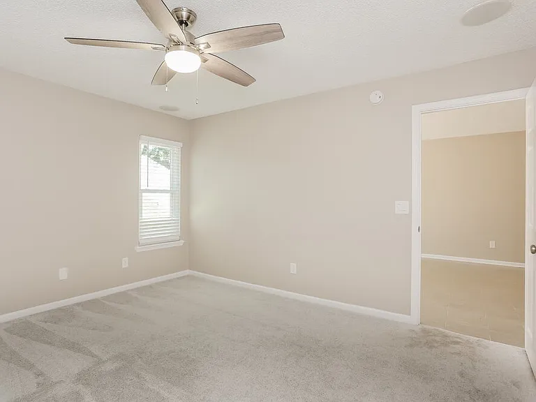 12639 Ashmore Green Dr N — Photo 9