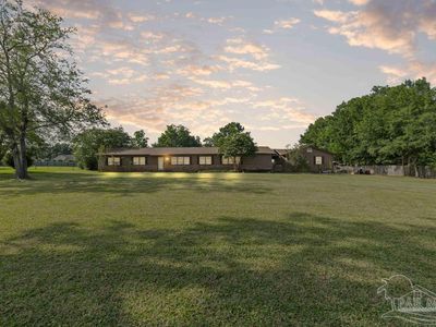 304 Man O War Cir, Cantonment, FL, 32533