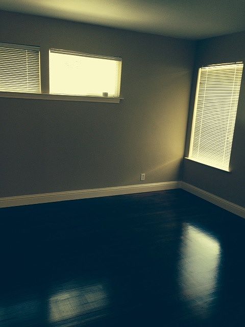 2nd image of 1401 Gordon St