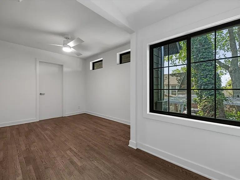 4700 Liberty St #1 — Photo 9