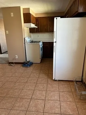 355 Field St #2 — Photo 4