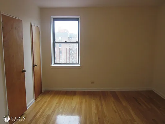 Rented by Kian Realty | media 8