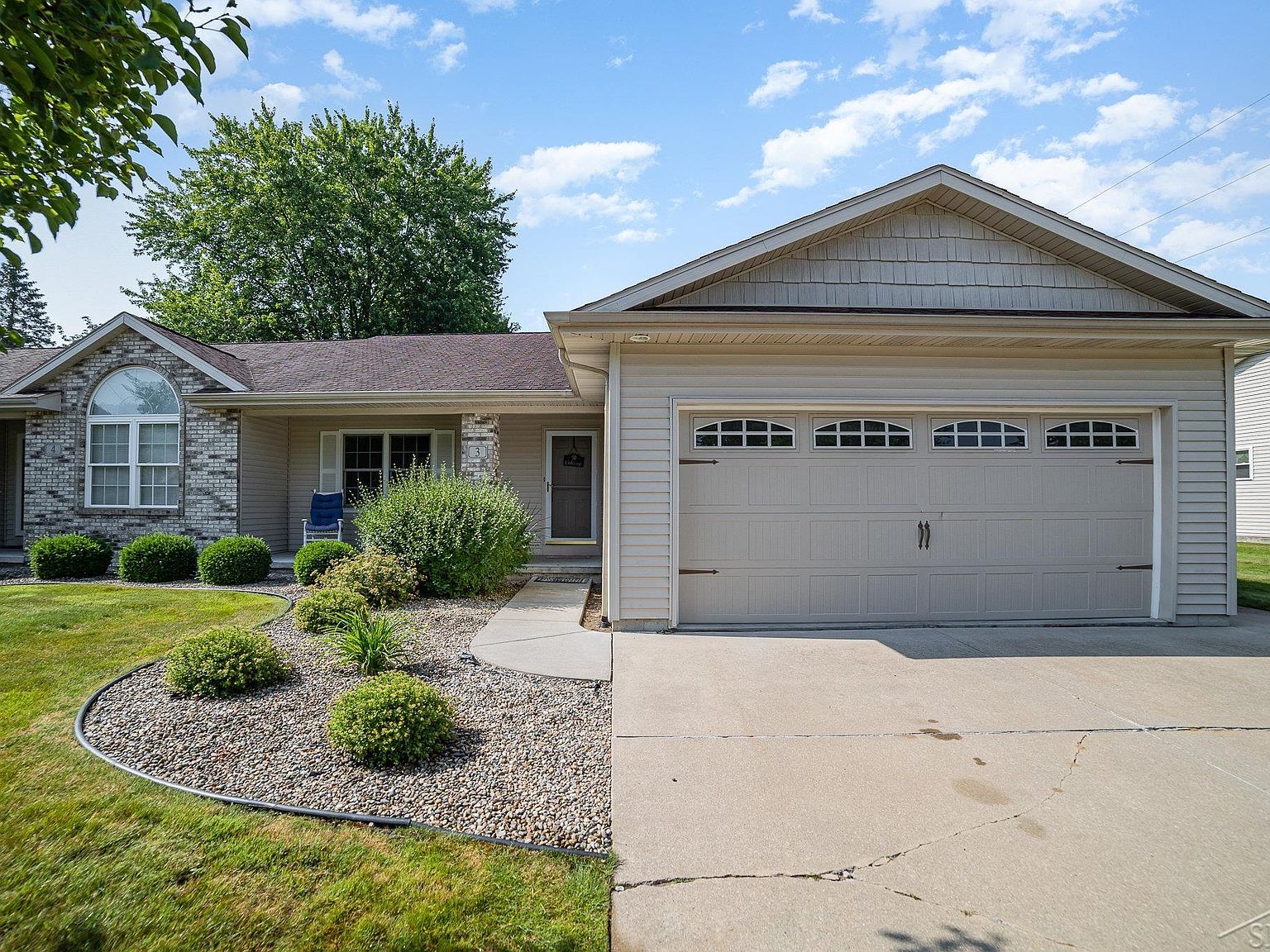 3 Rose Cottage Ln 3, Saginaw, MI 48609 Zillow