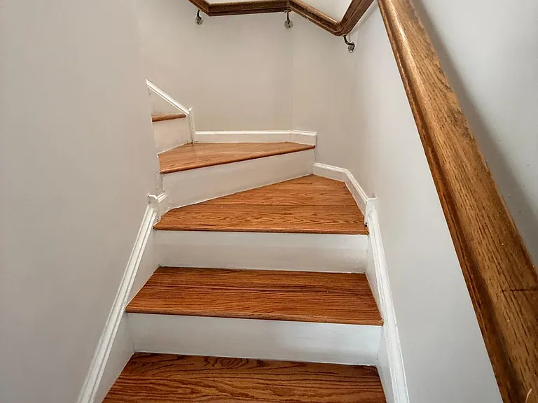 18 Bridle Path Ct — Photo 16