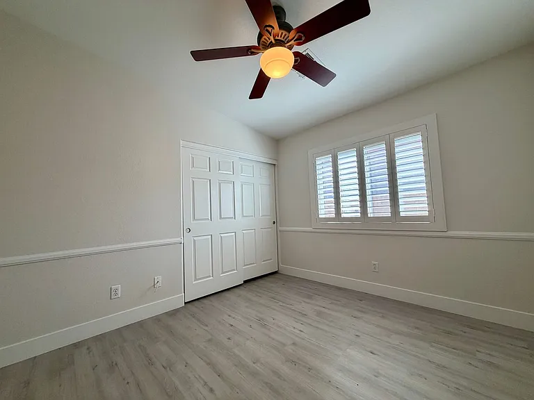 124 Lemongold St — Photo 15