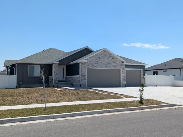 171 S Mustang Ridge Rd, Grantsville, UT 84029