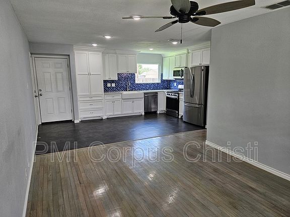 5th image of 6418 Bernice Dr