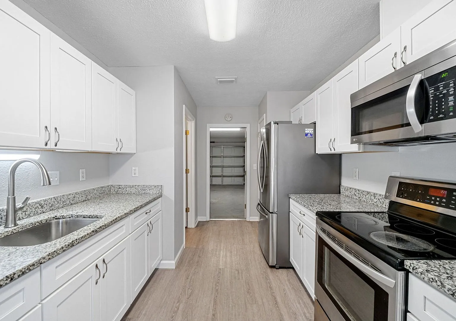 2815 Krystal Leigh Court — Photo 3