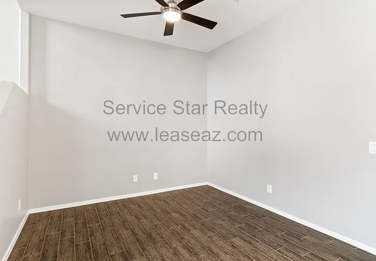 888 N Imperial Pl — Photo 11