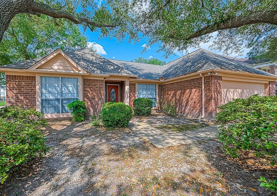 1st image of 18108 Garden Manor Dr