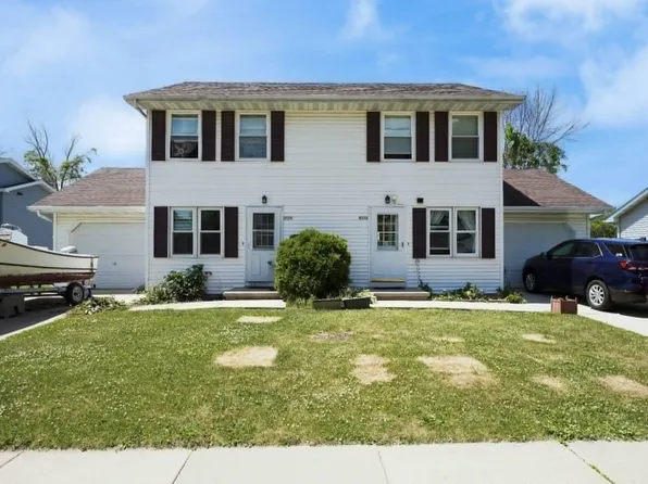 2551 Clover St, Oshkosh, WI 54901