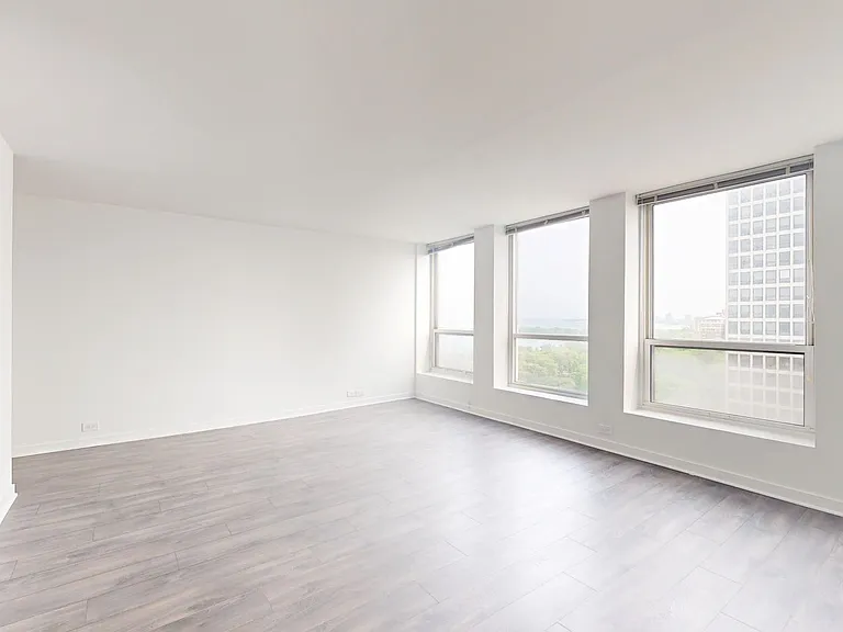 Dining/Living room