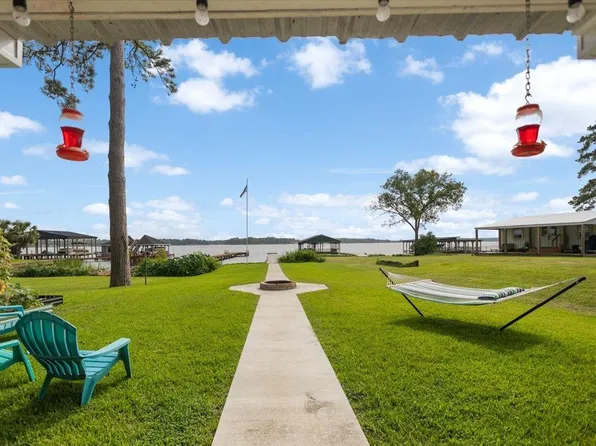 1040 County Road 184, Carthage, TX 75633