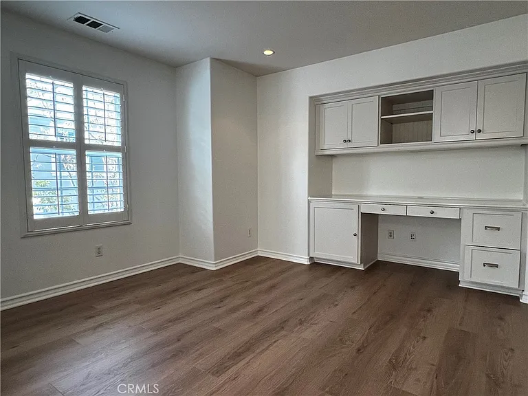 3 Ferrensby Way — Photo 32
