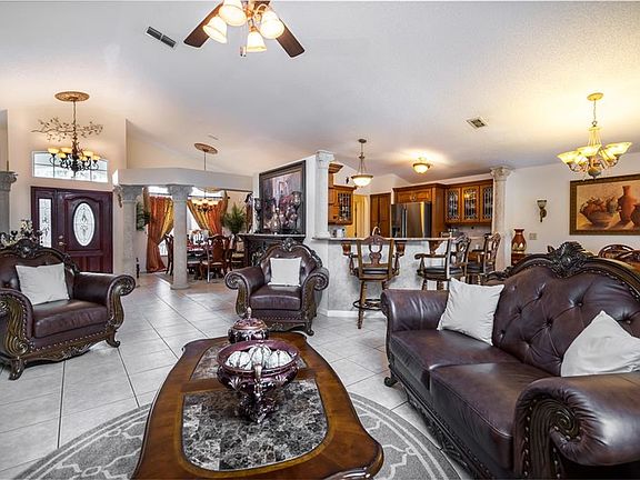 5th image of 16036 Lanesboro Ct