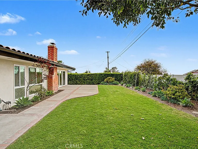 6917 Clovercliff Dr — Photo 28