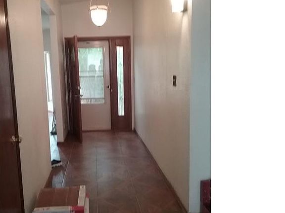 2nd image of 10832 Chert St