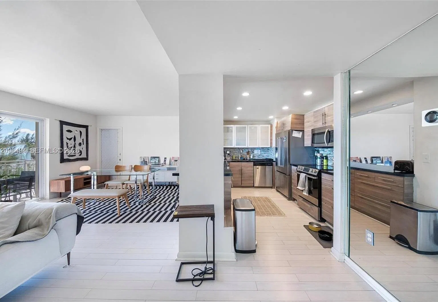 Jockey Club 1 Condo — Photo 4