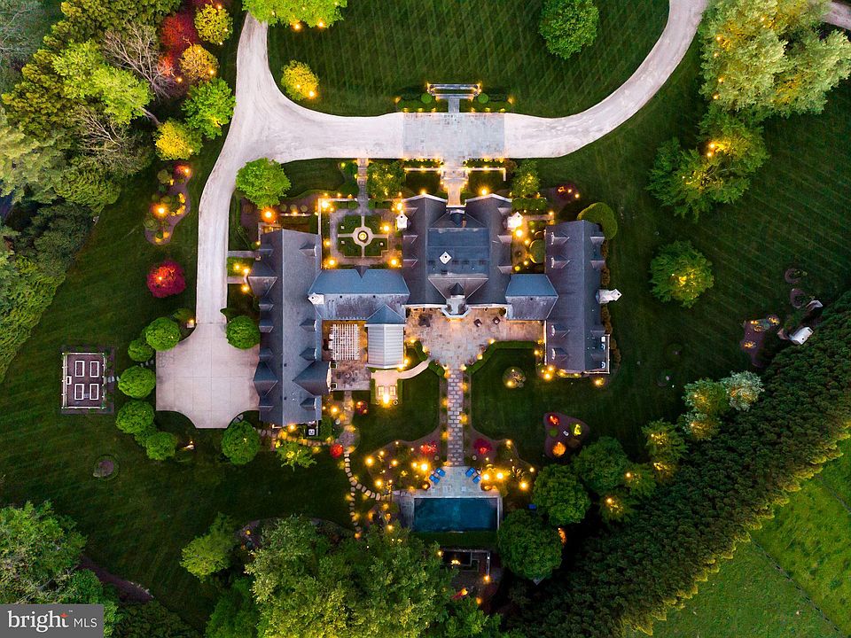 576 Innsbruck Ave, Great Falls, VA 22066 Zillow