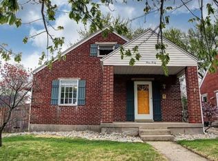 440 Claranna Ave, Oakwood, OH 45419