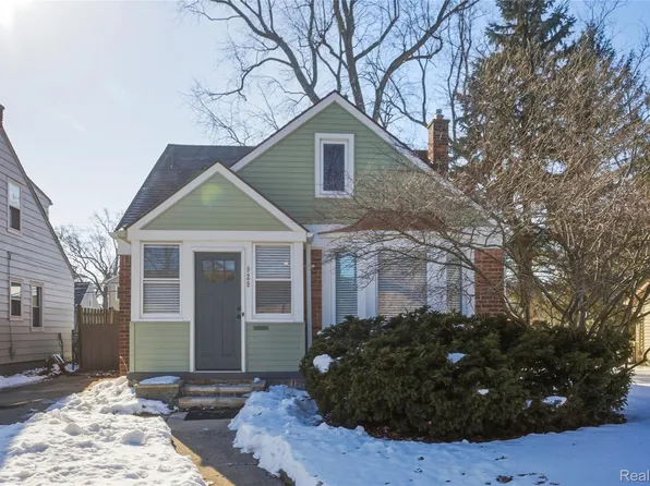 929 Larkmoor Blvd, Berkley, MI 48072