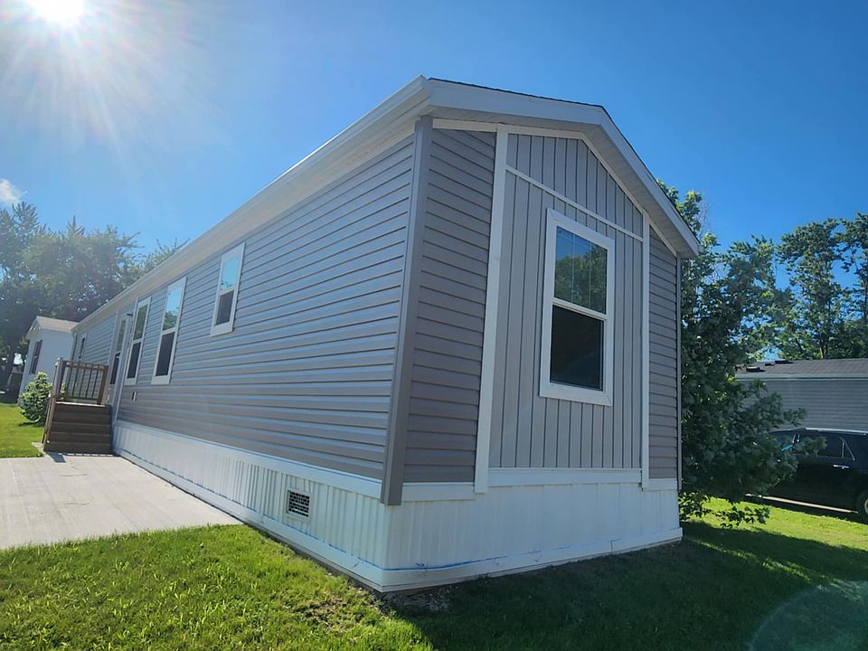 1st image of 3812 Mount Hood Ave NW #331