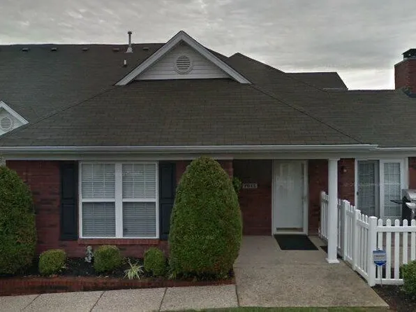 7813 Foxlair Way, Louisville, KY 40220