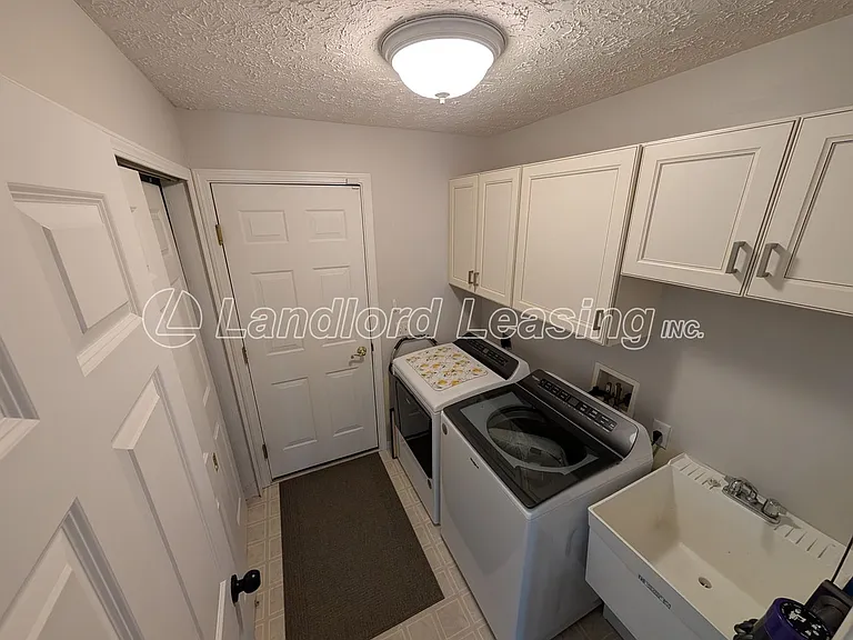 33317 Fairport Dr — Photo 8
