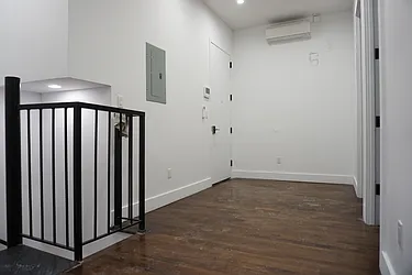 Rented by Rennit Inc.