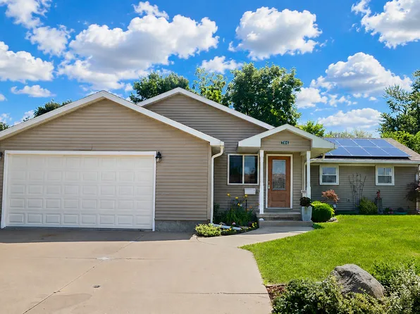 704 Fort St, Ottawa, IL 61350