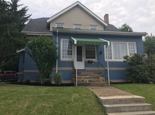 129 S Jackson St, Evans City, PA