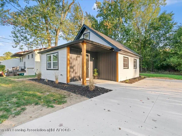 2045 Moffitt St, Lansing, MI 48911