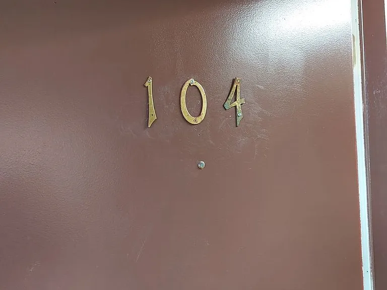 2250 S Oliver Ave — Photo 18