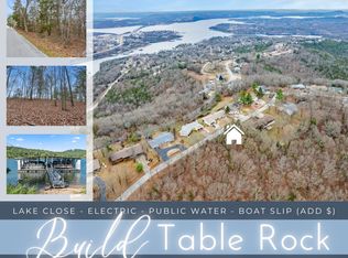 12 Hillcrest Dr, Kimberling City, MO 65686