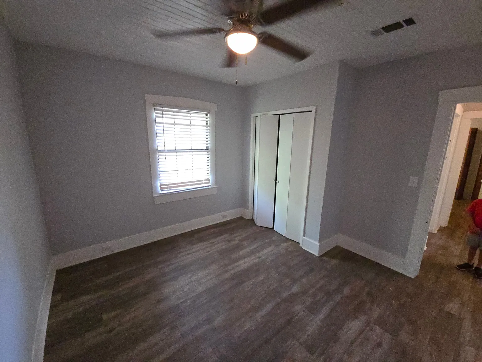 4 bed, 2.5 bath, 1900 sqft, $2,700 — Photo 4