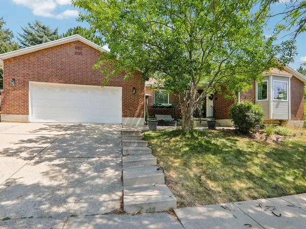 2112 N Sunset Dr, Layton, UT 84040