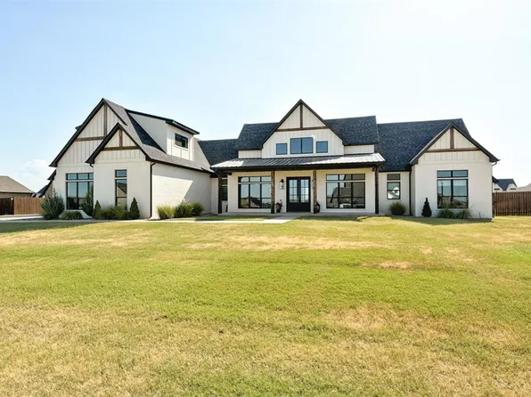 1034 Acclivis Way, Newcastle, OK 73065