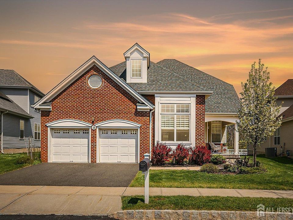 1st image of 15 Potter Rd