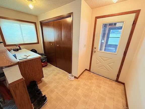 3rd image of 3210 Sunnyside Rd NE